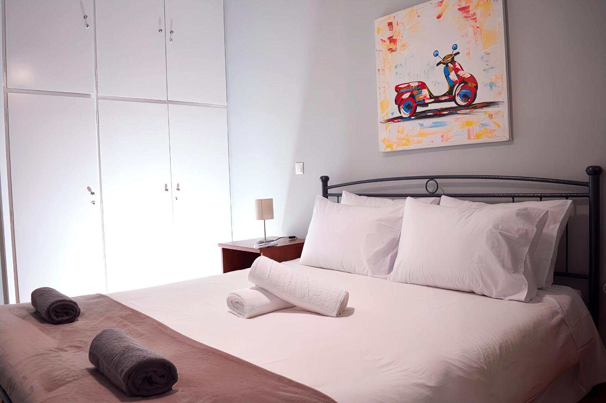 Modern 2 Bedroom Apartment Near Acropolis In The Heart Of The City - Explore Center By Foot Αθήνα Εξωτερικό φωτογραφία
