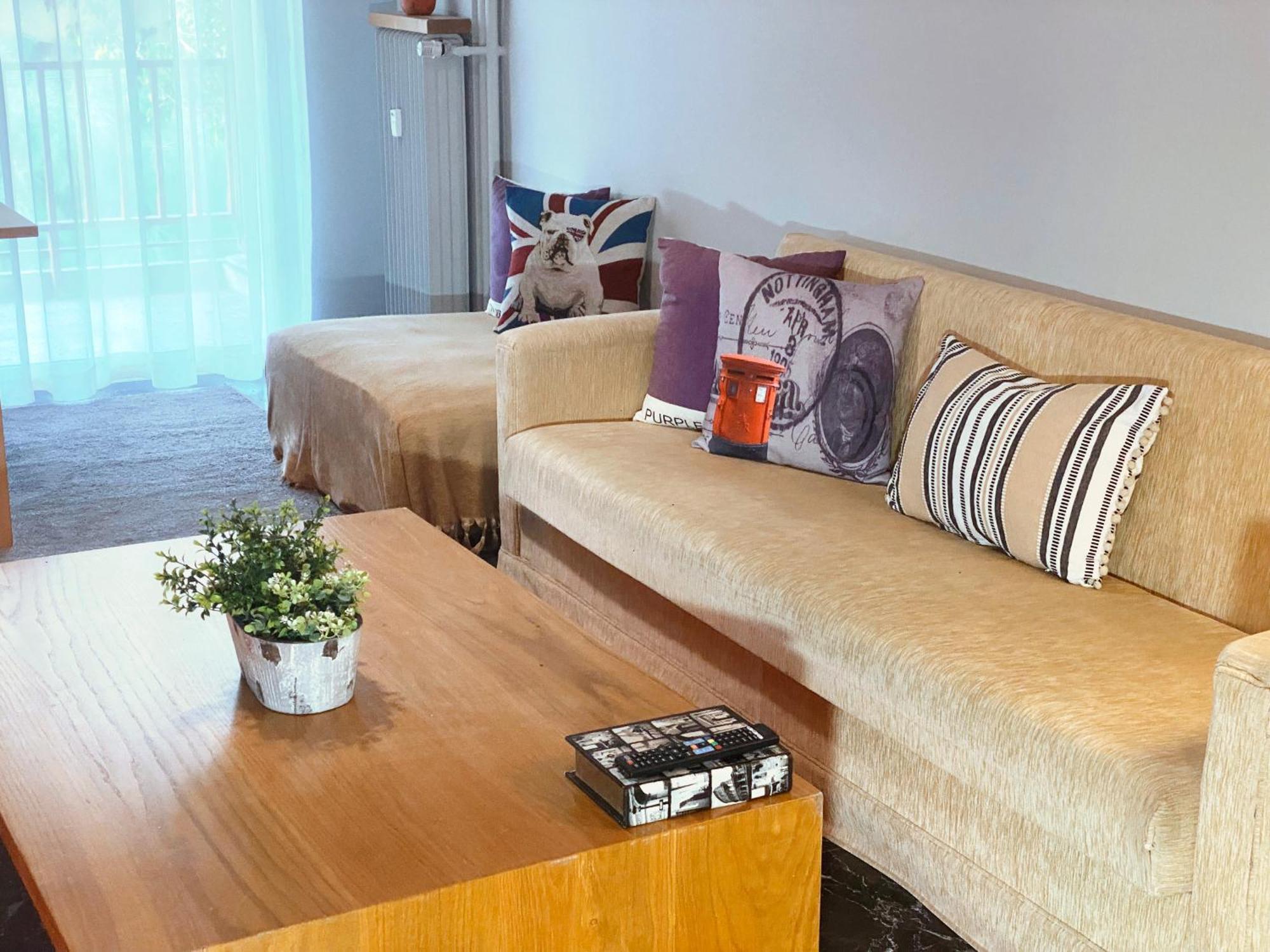 Modern 2 Bedroom Apartment Near Acropolis In The Heart Of The City - Explore Center By Foot Αθήνα Εξωτερικό φωτογραφία